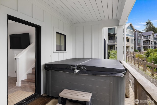 46 Seaside Ln, Pacific Beach, WA 98571 - balcony with a hot tub