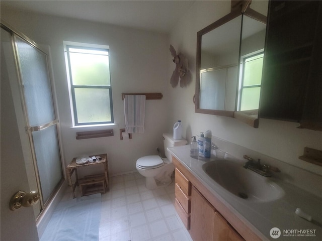 35806 1st Ave S, Federal Way, WA 98003 - full bath with a shower with shower door, tile patterned floors, and vanity