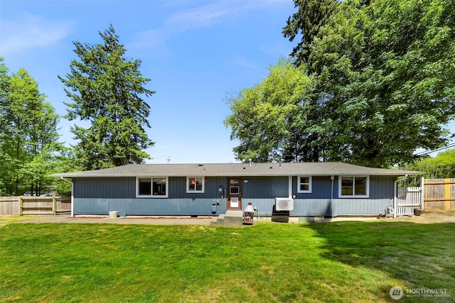 5215 Richmond Cres, Blaine, WA 98230 - back of property