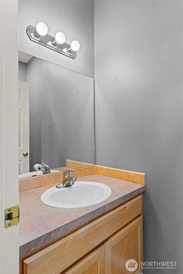 321 Range View Rd, Ellensburg, WA 98926 - bathroom with vanity