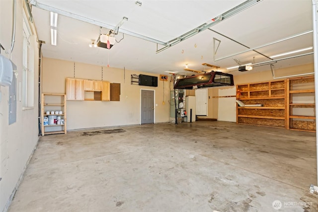 321 Range View Rd, Ellensburg, WA 98926 - garage featuring a garage door opener