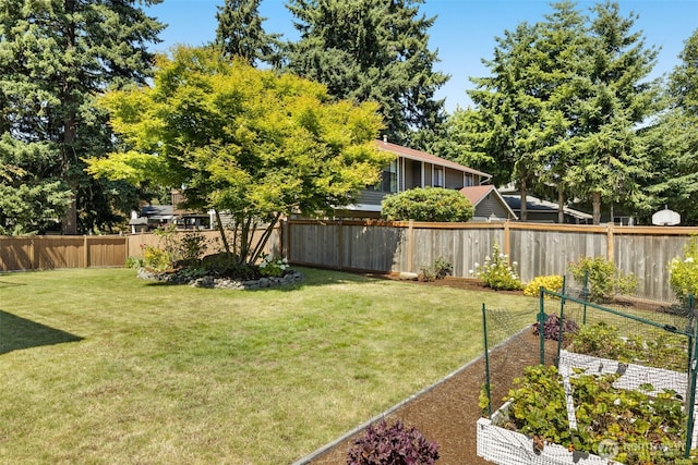 35404 18th Ave SW, Federal Way, WA 99023 - fenced backyard with a vegetable garden