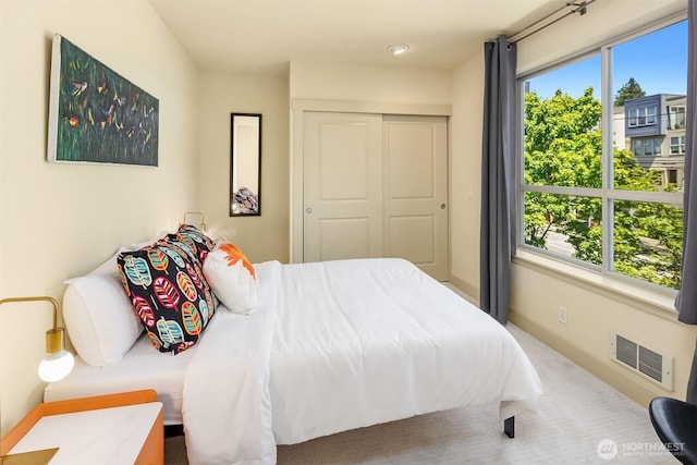 2035 Eastlake Ave E Unit 301, Seattle, WA 98102 - bedroom featuring a closet and carpet flooring