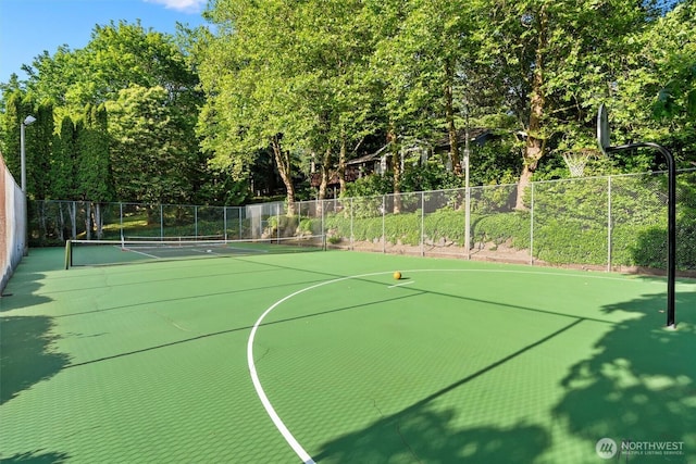 3216 142nd Pl NE, Bellevue, WA 98007 - view of basketball court with community basketball court and a tennis court