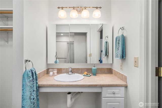 6020 N Highlands Pkwy Unit 52B, Tacoma, WA 98406 - full bath with vanity