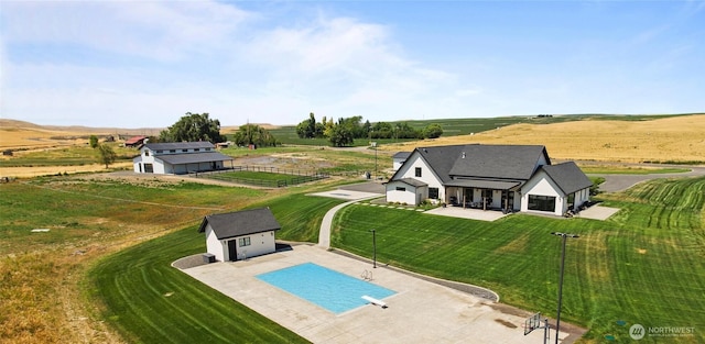2617 Byrnes Rd, Touchet, WA 99360 - view of rural area featuring a pool area