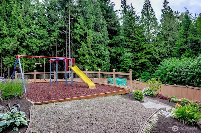 5708 197th Pl SE, Bothell, WA 98012 - view of play area featuring a fenced backyard