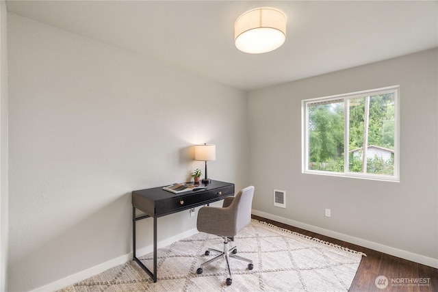 1608 W Market St, Aberdeen, WA 98520 - office area with baseboards and wood finished floors