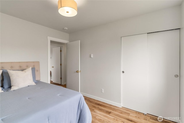 1604 W Market St, Aberdeen, WA 98520 - bedroom with light wood finished floors and a closet