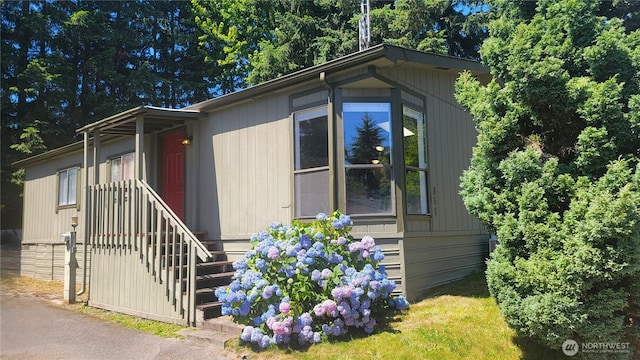869 Mahogany Ln NW, Silverdale, WA 98383 - view of front facade