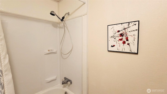 869 Mahogany Ln NW, Silverdale, WA 98383 - bathroom featuring shower / bath combo