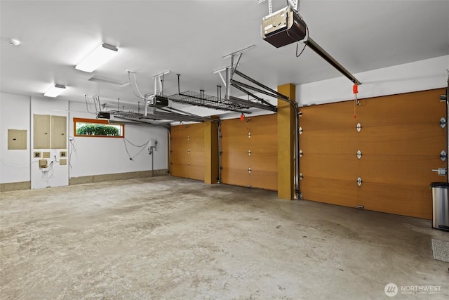 5511 104th Ave NE, Kirkland, WA 98033 - garage featuring a garage door opener and electric panel