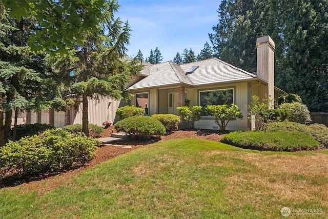 28314 180th Ave SE, Covington, WA 98042 - view of front of property with a chimney and a front yard