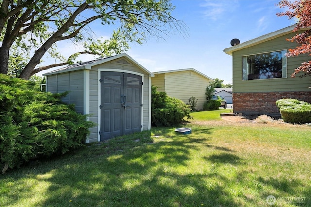 714 Canterbury Rd NW, Soap Lake, WA 98851 - view of grassy yard featuring a storage unit