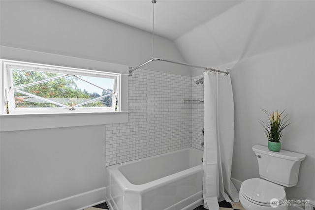 208 N Yakima, Tacoma, WA 98403 - full bathroom featuring shower / bathtub combination with curtain and baseboards