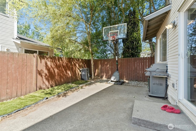 10421 19th Ave SE, Everett, WA 98208 - view of patio featuring grilling area