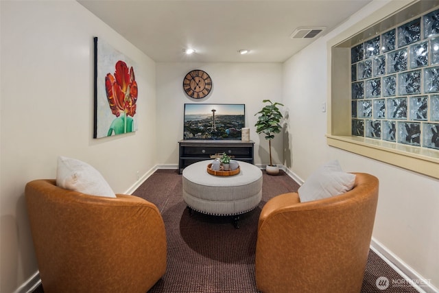 503 12th Ave E, Seattle, WA 98102 - sitting room featuring carpet and recessed lighting