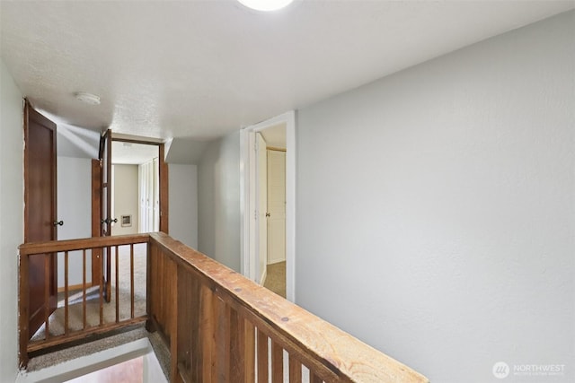 1425 N 1st Ave, Kelso, WA 98626 - corridor with an upstairs landing and carpet flooring