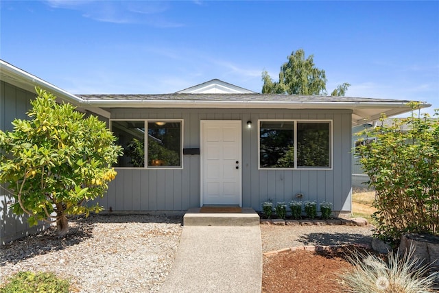 3317 N Baltimore St, Tacoma, WA 98407 - property entrance featuring a shingled roof