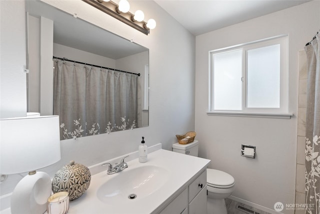 3317 N Baltimore St, Tacoma, WA 98407 - full bathroom featuring vanity and toilet
