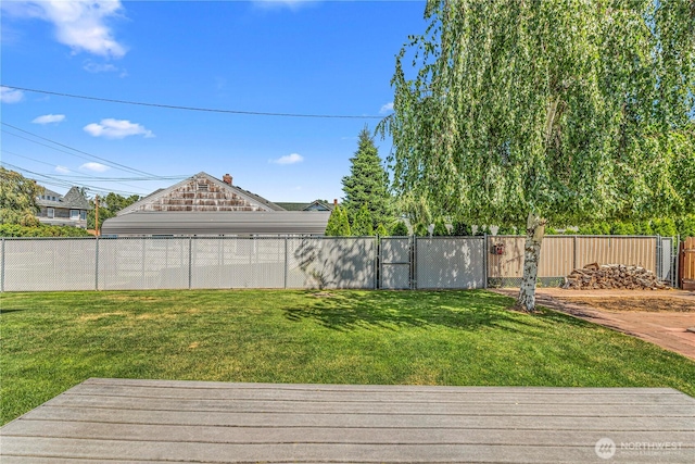 1201 Poe St, Wenatchee, WA 98801 - view of yard