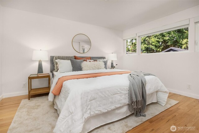 2434 64th Ave SE, Mercer Island, WA 98040 - bedroom with wood finished floors and baseboards