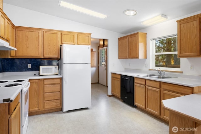 101 Twin Lakes Rd, Cle Elum, WA 98922 - kitchen with white appliances, lofted ceiling, light countertops, light floors, and under cabinet range hood