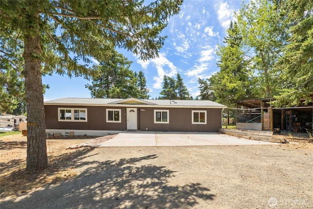 101 Twin Lakes Rd, Cle Elum, WA 98922 - view of front of home with a patio area