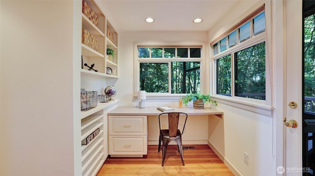 9411 SE 54th St, Mercer Island, WA 98040 - office space with built in desk, light wood-style floors, and recessed lighting