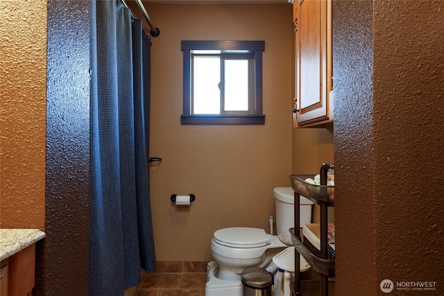 1130 Central Dr, Coulee Dam, WA 99116 - full bathroom featuring tile patterned flooring, vanity, and a shower with curtain
