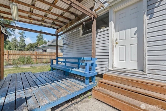524 E 9th Ave, Spokane, WA 99202 - wooden terrace featuring entry steps