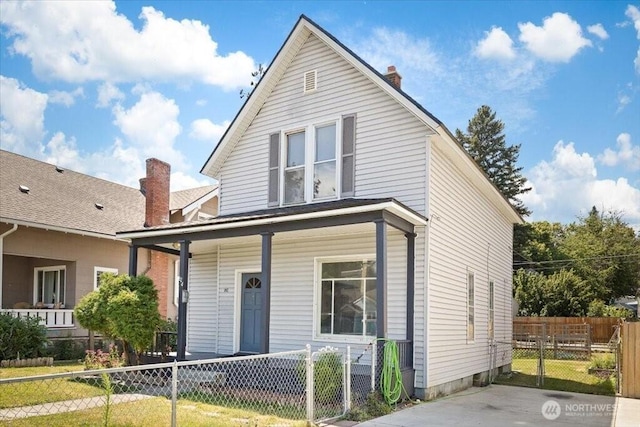 524 E 9th Ave, Spokane, WA 99202 - view of front of house with a porch and a chimney