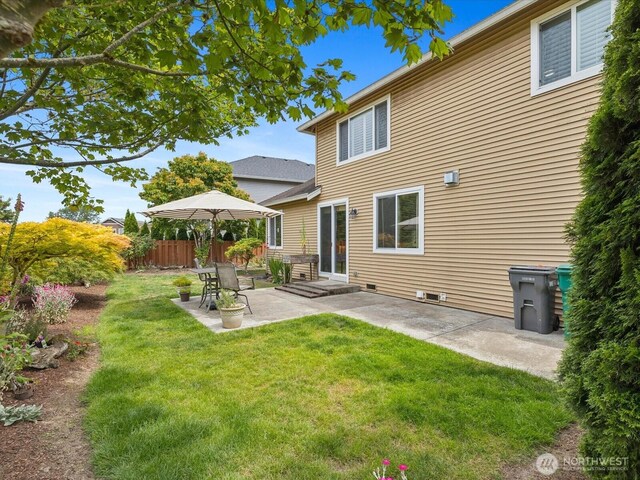 12732 69th Dr SE, Snohomish, WA 98296 - back of property with a patio area and entry steps