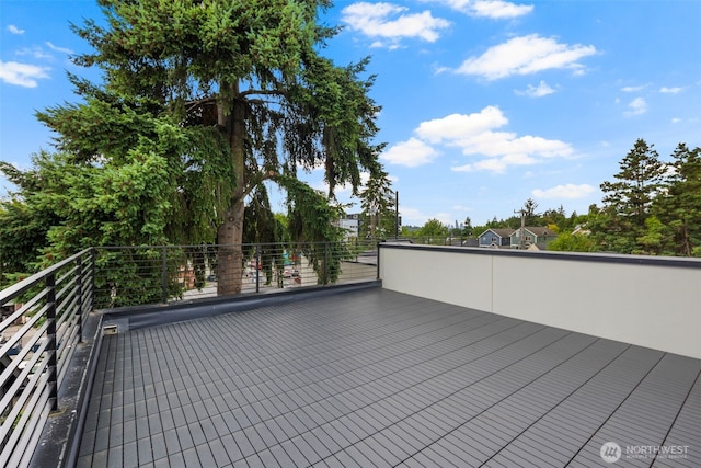4529 S Orcas St, Seattle, WA 98118 - view of wooden deck