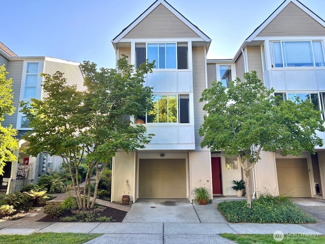 6719 35th Pl S, Seattle, WA 98118 - photo 1