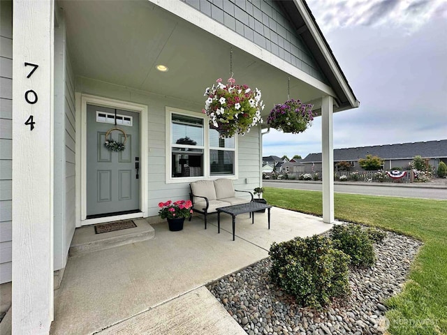 704 Roundtree Blvd, Winlock, WA 98596 - entrance to property with covered porch and a lawn