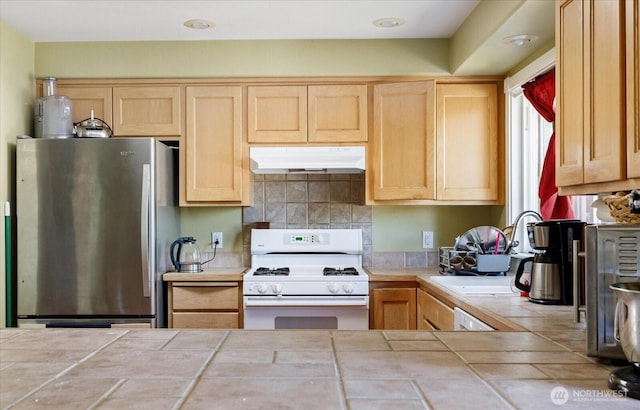 735 SW Regency Dr, Oak Harbor, WA 98277 - photo 5