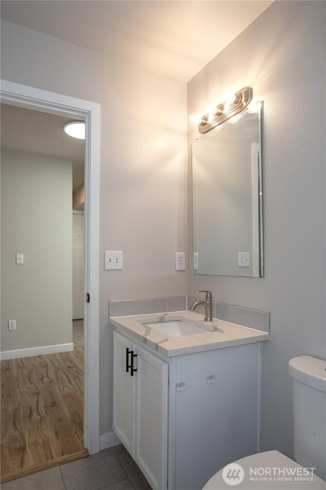 5814 Braywood Ln SE, Olympia, WA 98513 - half bathroom featuring vanity and toilet