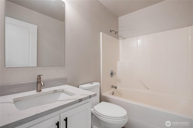 5814 Braywood Ln SE, Olympia, WA 98513 - full bathroom featuring  shower combination and vanity