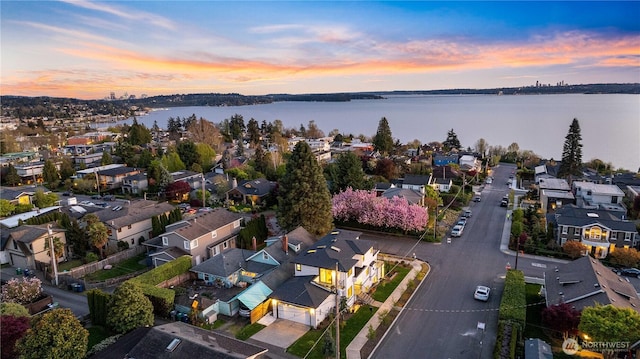 1006 4th St W, Kirkland, WA 98033 - aerial view of residential area with a nearby body of water