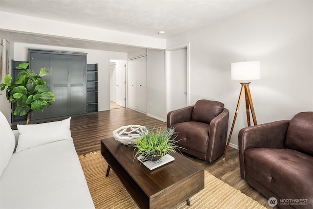 16932 NE 2nd Pl, Bellevue, WA 98008 - living room featuring wood finished floors and baseboards