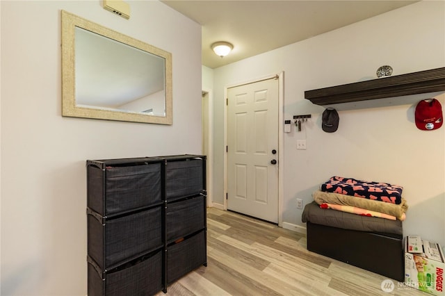 1390 Jordan Ct, Oak Harbor, WA 98277 - foyer featuring light wood-style flooring and baseboards