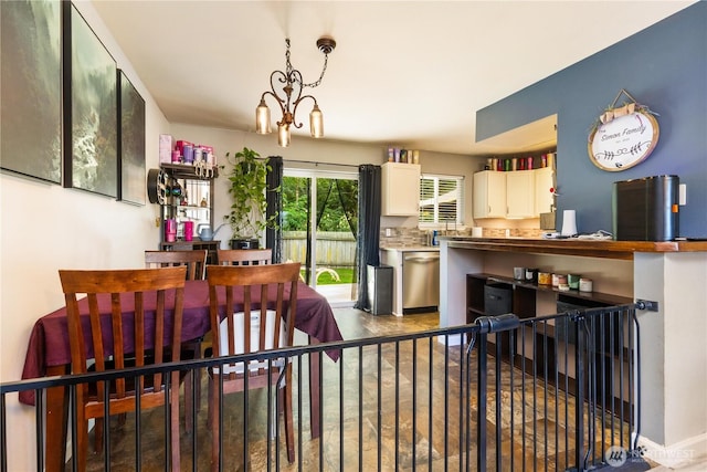 1390 Jordan Ct, Oak Harbor, WA 98277 - dining room with a chandelier