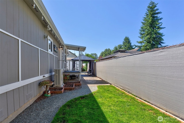 207 6th St, Sultan, WA 98294 - view of yard with a gazebo