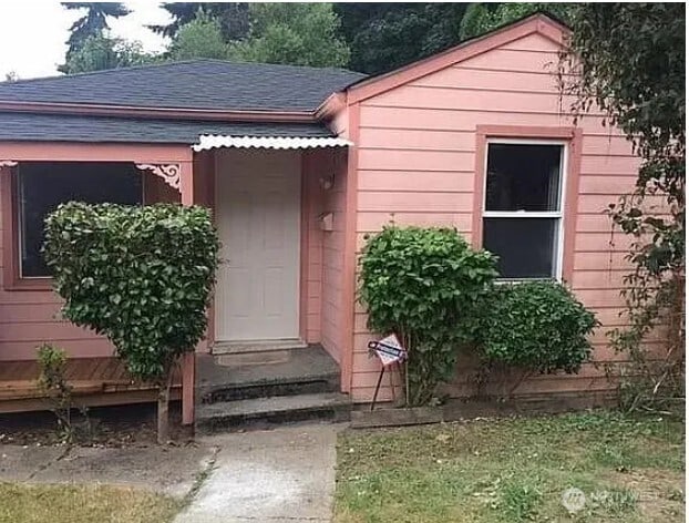 8710 10th Ave S, Seattle, WA 98018 - photo 2