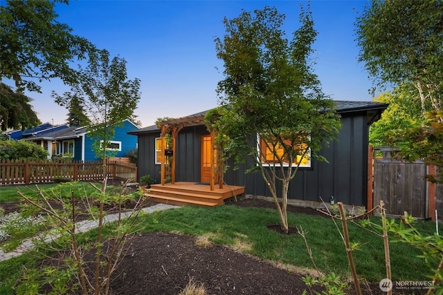 3130 SW 97th St, Seattle, WA 98126 - view of front of house featuring board and batten siding