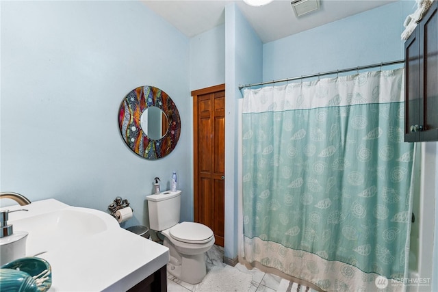 701 13th St SE, Puyallup, WA 98372 - full bathroom with vanity, tile patterned flooring, and curtained shower