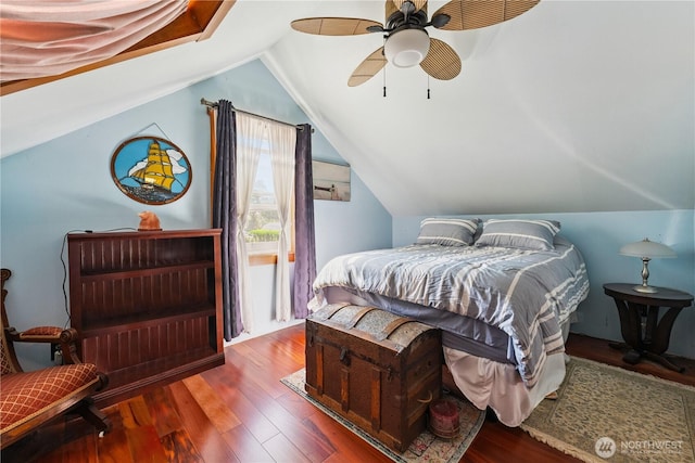 701 13th St SE, Puyallup, WA 98372 - bedroom featuring lofted ceiling, wood finished floors, and ceiling fan