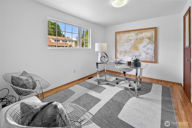 317NW 177th St, Shoreline, WA 98177 - home office featuring wood finished floors and baseboards