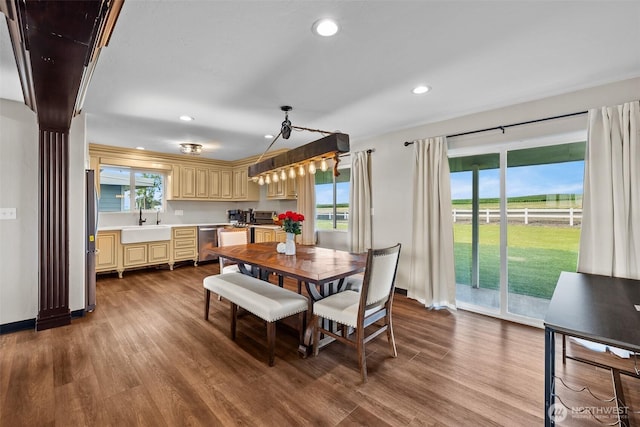 19621 N Glade Rd, Mesa, WA 99343 - dining space featuring dark wood-type flooring and recessed lighting